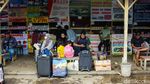 Puncak Mudik Nataru, Terminal Pondok Pinang Dipadati Pemudik