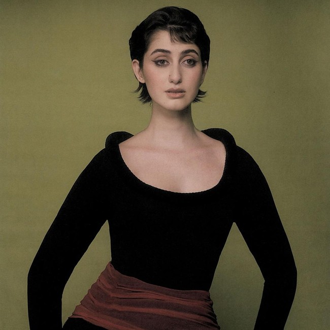 7 Potret Pemotretan Perdana First Lady New York Termuda Beragama Islam