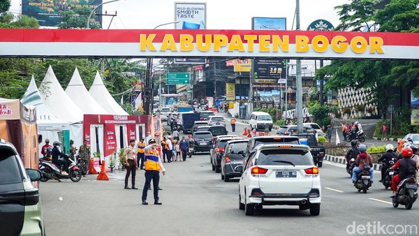 Ramainya Arus Libur Akhir Tahun di Puncak, Polisi Siapkan Rekayasa Lalu Lintas