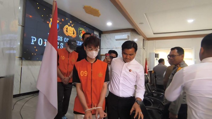 Selebgram Balangan Kalsel, Fazar Bungas jadi tersangka video porno sesama jenis.