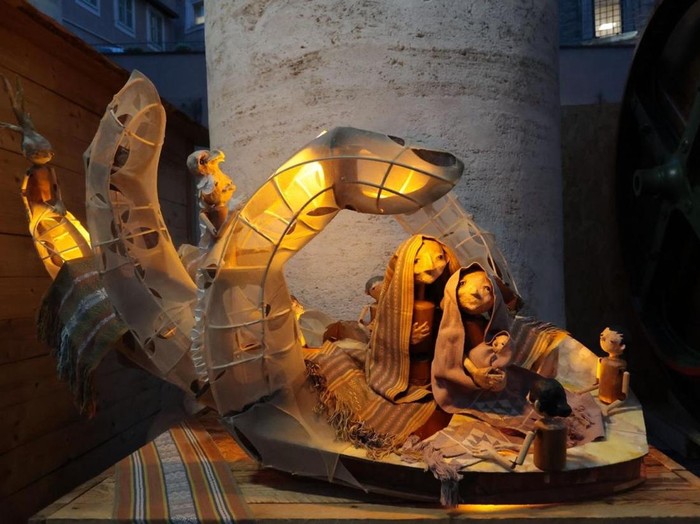 Bangga! Karya Indonesia Hiasi Pameran Seni di Vatikan