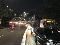 Jalan Abu Bakar Ali Jogja Padat, Sebagian Kendaraan Dialihkan