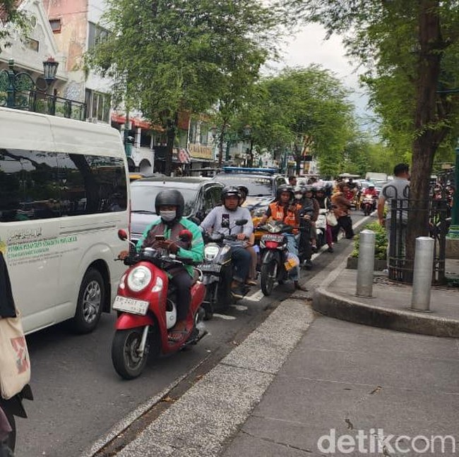 Malioboro Diserbu Wisatawan