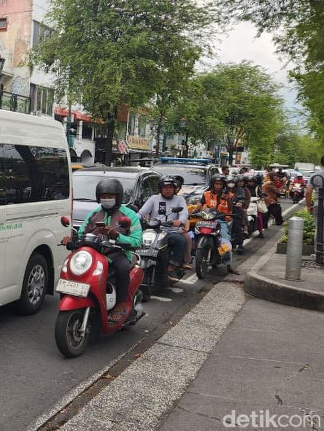 Malioboro Diserbu Wisatawan
