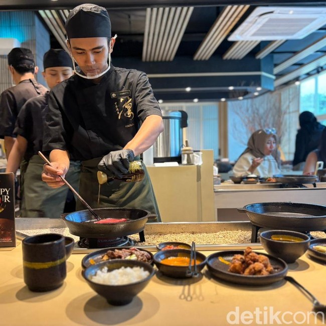 Gak Bikin Boncos! Sukiyaki Fine Dining Ini Cuma Rp 100 Ribuan