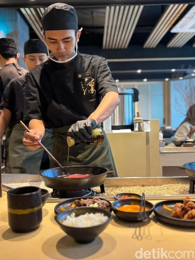 Gak Bikin Boncos! Sukiyaki Fine Dining Ini Cuma Rp 100 Ribuan