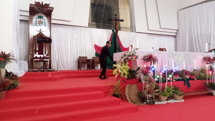 Jelang Malam Misa Natal 2025, Brimob Sterilisasi Gereja di Lampung