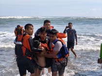 4 Wisatawan Asal Jawa Barat Terseret Ombak Pantai Parangtritis