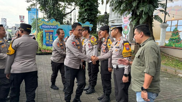 Tim Stamaops Polri Cek Kesiapan Pos Yan Nataru Tamandayu Pandaan