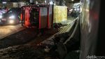 Truk Terguling di Meruyung Raya, Arus Lalu Lintas Depok Padat Berjam-jam