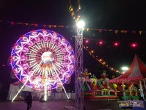 Wisata Malam Meriah di Kiara Artha Park Bandung