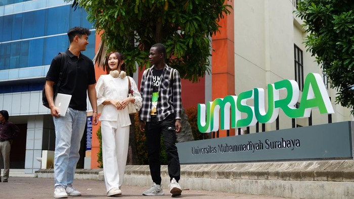 UMSURA Buka 14 Program Unggulan Beasiswa Gelombang 1, Cek di Sini