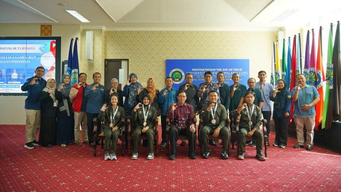 Dosen-Mahasiswa UM Peraih Medali SEA Games 2025 Bebas Skripsi-Dapat Beasiswa S2