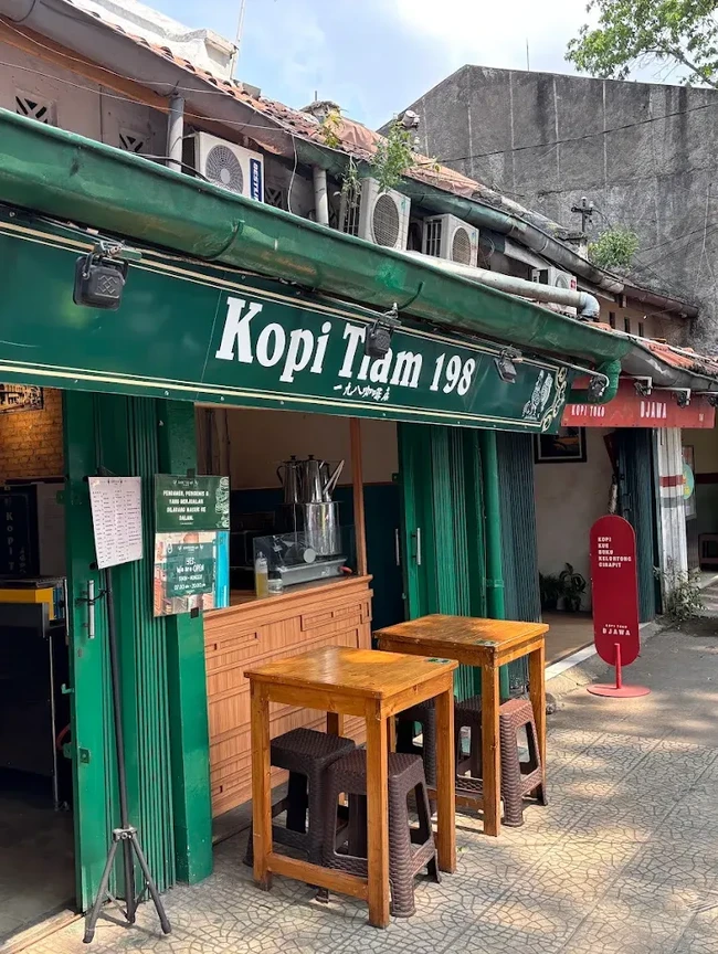 10 Kuliner Enak di Cihapit Bandung, Lokasinya Dekat-dekat Bisa Jalan Kaki!