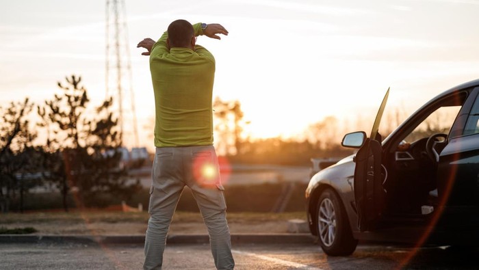 Tips Dokter Saraf Buat Pemudik Nataru Biar Nggak Pegal-pegal