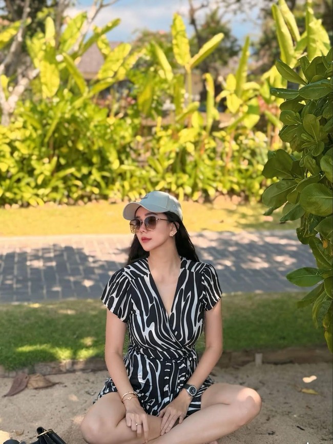 Aura Kasih Berjuang Sendiri Hidupi Anak, Eks Suami Entah ke Mana