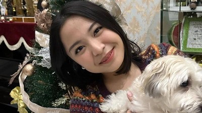 Natal 2025 Begitu Spesial Buat Bernadya: Mudik ke Surabaya-Bagi Kado
