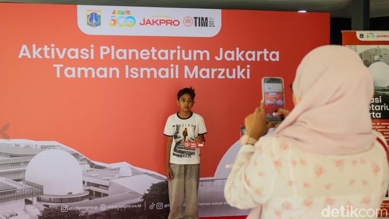 Dibuka kembali 25 Desember 2025, Planetarium Taman Ismail Marzuki mengajak publik memahami cara kerja langit melalui teknologi proyeksi dan sains astronomi.