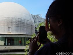 Di Bawah Kubah Bintang, Planetarium TIM Kembali Menyala