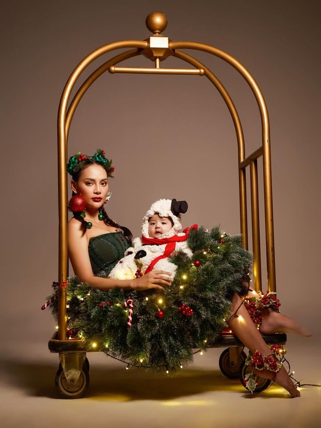 Serba Pertama dari 5 Artis Ini di Natal 2025