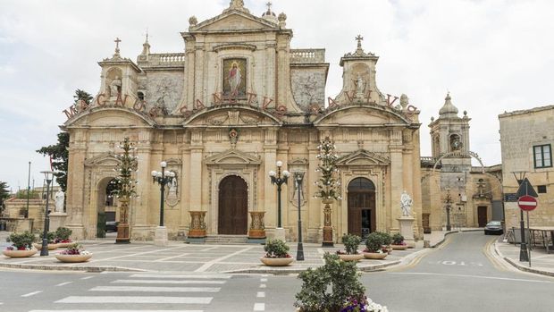 Gereja St Paul di Rabat, pintu masuk Katakombe Gozo di Malta