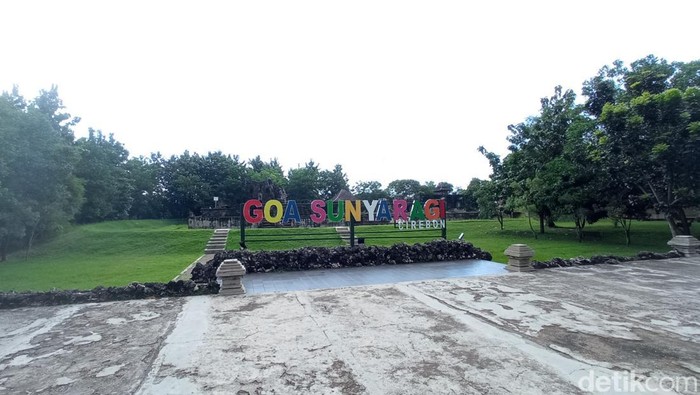 Mau Liburan ke Cirebon? Goa Sunyaragi Bisa Jadi Pilihan