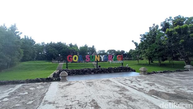 Goa Sunyaragi Cirebon