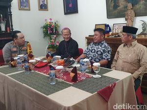 Silaturahmi ke Kediaman Uskup, Herman Deru Harap Sumsel Damai-Zero Konflik