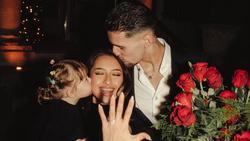 Detail Cincin Lamaran Justin Hubner ke Jennifer Coppen, Seharga Mobil