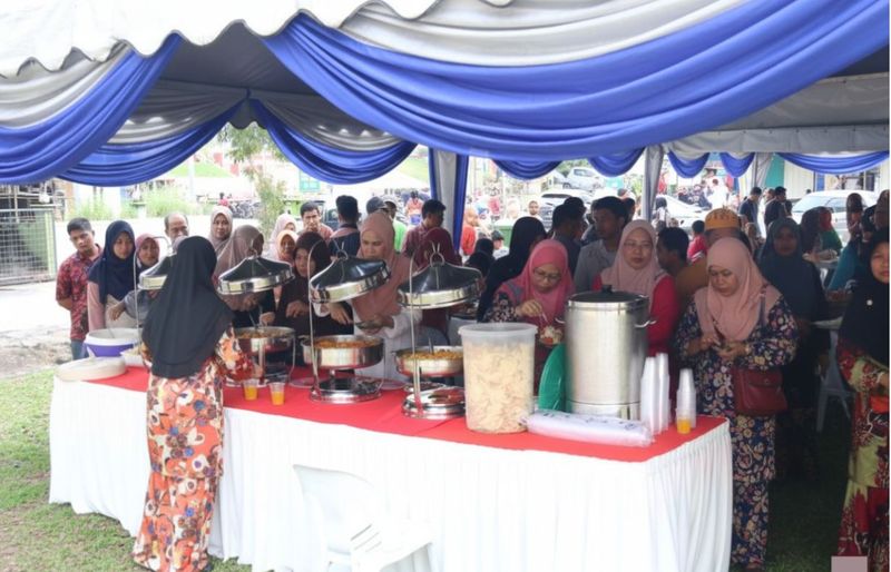 Kambing Guling Akikah Ludes Dibungkus Tamu Serakah, Curhatan Ibu Ini Viral Kambing Guling Akikah Ludes Dibungkus Tamu Serakah, Curhatan Ibu Ini Viral