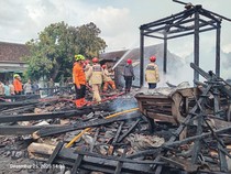 Rumah Joglo Milik Warga Banguntapan Ludes Terbakar