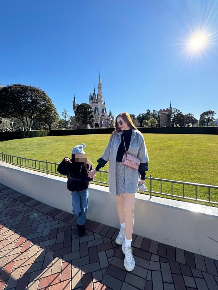 Koleksi tas mewah Aura Kasih.