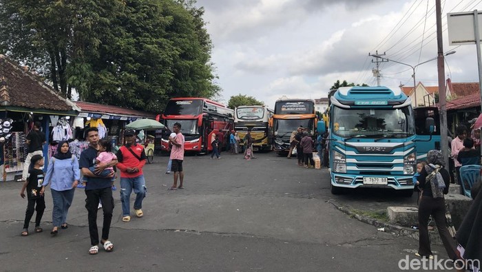 Update Data Kendaraan Masuk DIY Hari ini: Mobil-Bus Wisata Mendominasi