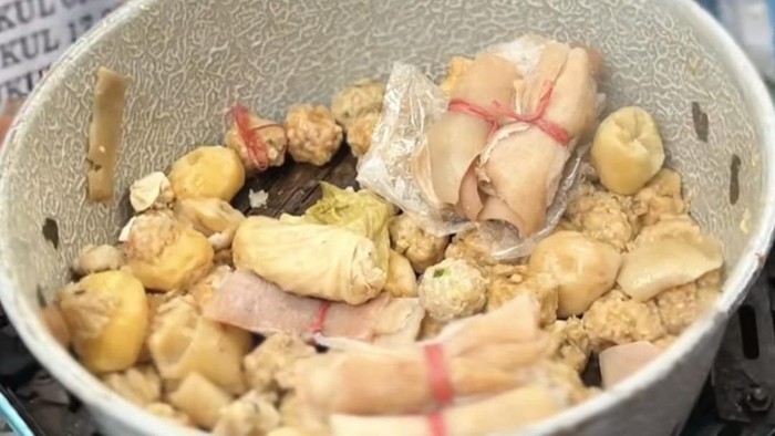 5 Kuliner Enak di Dekat Gereja Katedral Jakarta, Ada Bakso Babi!