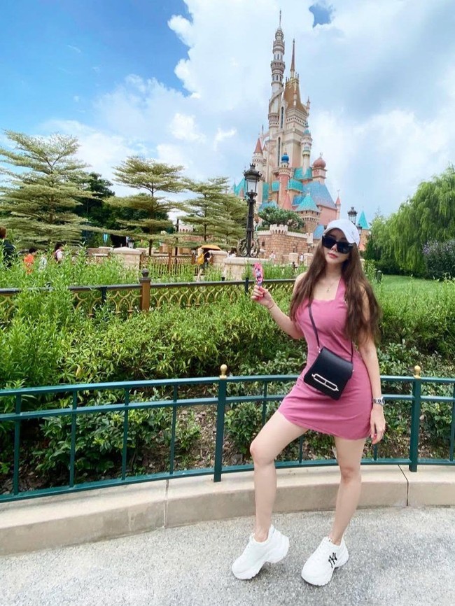 Aura Kasih Dihajar Isu Negatif di Penghujung 2025, Balas dengan Kesan Positif