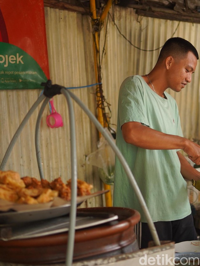 Yuk Nikmati Kuliner Lontong Balap saat Liburan di Surabaya