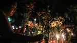 Malam Natal, Keturunan Portugis Kampung Tugu Ziarahi Makam Leluhur