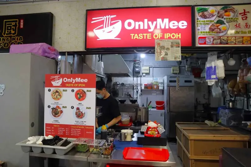 Tak Lagi 'Terbang', Mantan Pramugara Ini Lebih Pilih Jualan Mie Kari