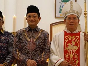 Hadiri Natal di Katedral Manado, Menag Ajak Perkuat Persaudaraan