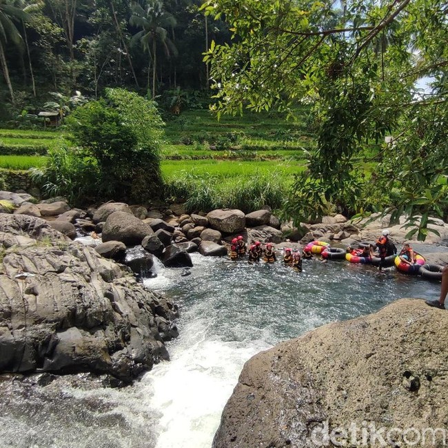 Cadas Ngampar Ciamis, Destinasi Wisata Alam Murah dan Menyegarkan