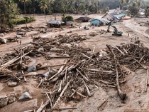 Pascabencana, Sampah Kayu Jadi Material Pemulihan Wilayah Terdampak