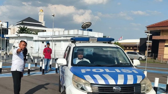 Pelayanan SIM Satpas Polresta Sidoarjo Tuai Pujian Warga