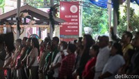 Umat Katolik beribadah Natal dengan khusyuk di Gereja Katedral.