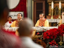 Video: Suasana Misa Pontifikal Natal 2025 di Gereja Katedral