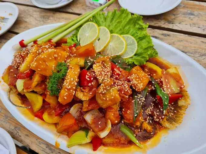 Rekomendasi resto keluarga Sentul