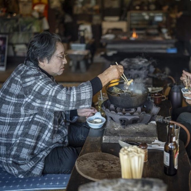 Potret Berburu Kuliner Beruang di Pegunungan Jepang