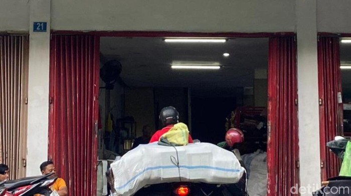 Layanan Pengiriman Paket di Surabaya Selama Libur Nataru