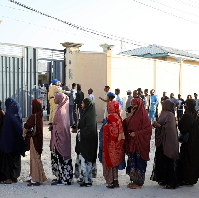 Sejarah Baru Somalia, Warga Mogadishu Antre Beri Suara