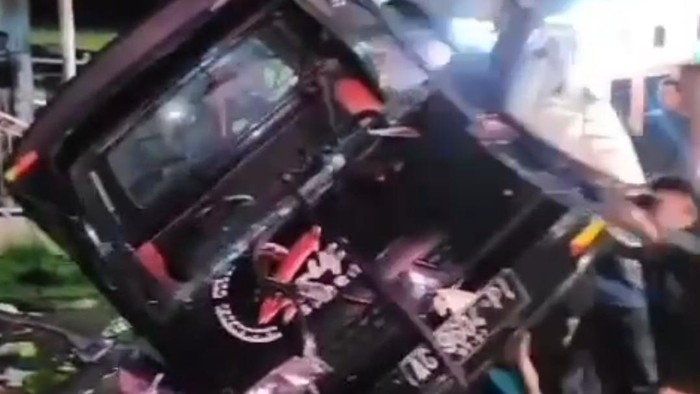 Viral Warga Pujon Malang Ngamuk Rusak Mobil Pencuri Sayur