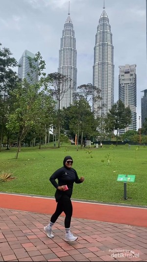 Sekali-sekali Cobain Jogging dengan View Mahal: Menara Kembar Petronas